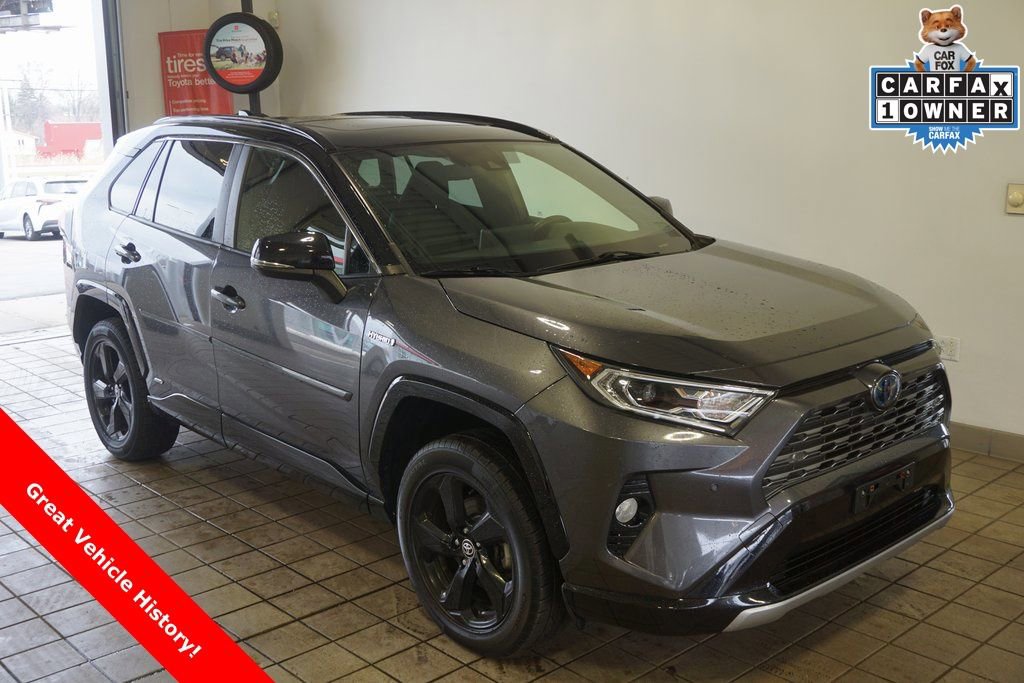 Used 2020 Toyota RAV4 XSE image 1