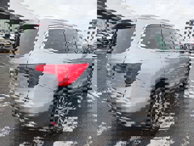 Used 2017 Honda Pilot Elite image 5
