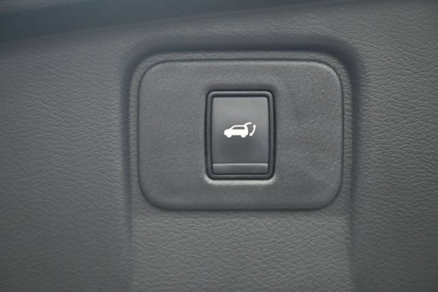 Used 2023 Nissan Murano Platinum w/ Cargo Package FWD image 15