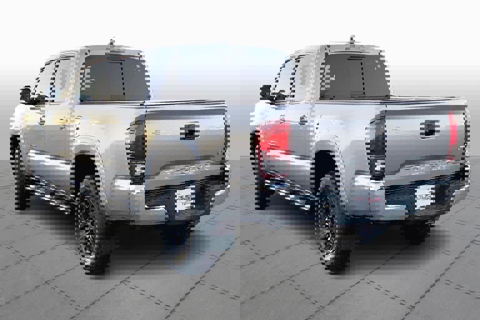 Used 2021 Toyota Tacoma SR5 image 11