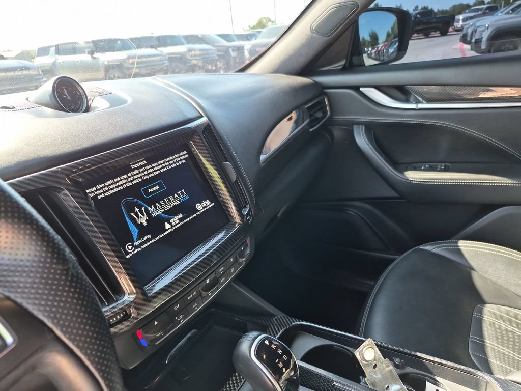Used 2017 Maserati Levante S AWD/4WD image 25