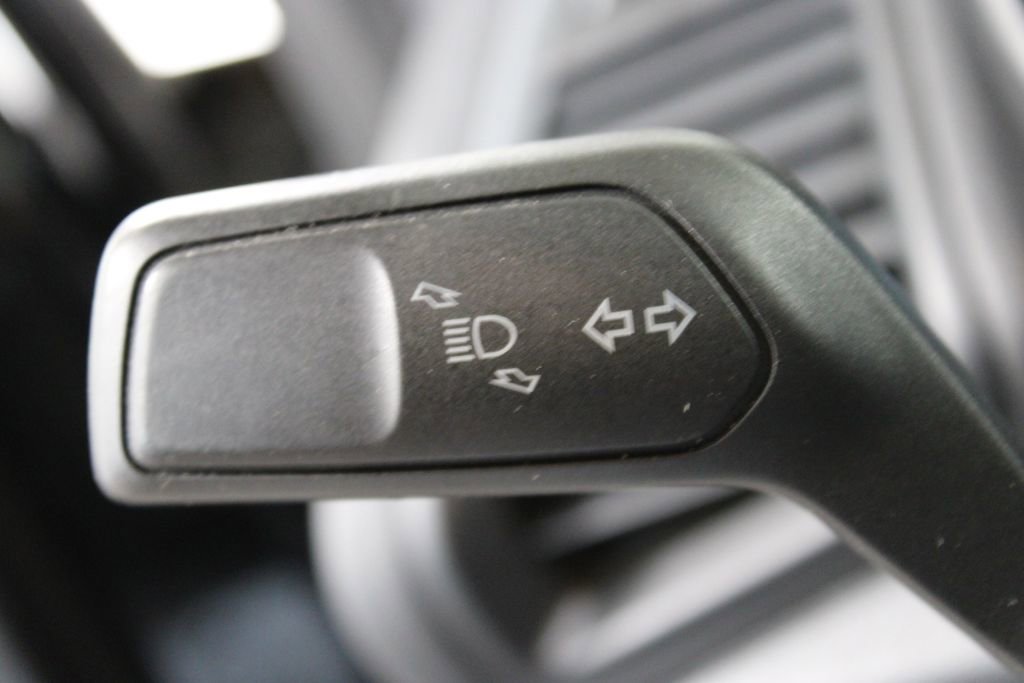 Used 2020 Ford EcoSport SE image 36