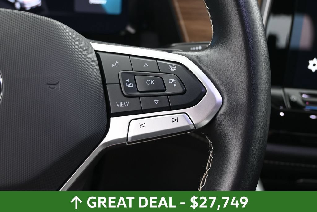 Used 2024 Volkswagen Atlas SE AWD/4WD image 35