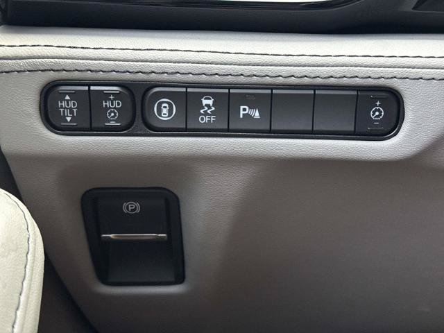 Used 2023 Acura MDX w/ Advance Package AWD/4WD image 23