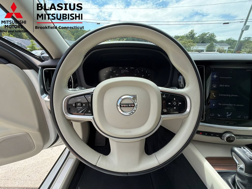Used 2019 Volvo S60 T5 Momentum w/ Multimedia Package FWD image 20