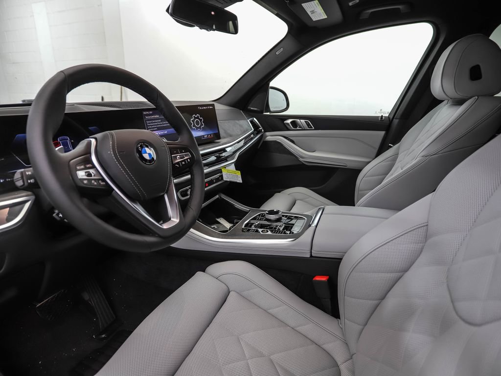 New 2026 BMW X5 xDrive40i w/ Executive Package image 10