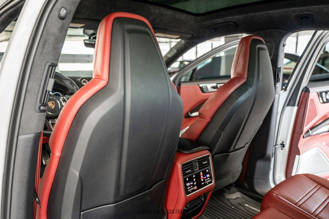 Used 2023 Porsche Cayenne Turbo AWD/4WD image 42