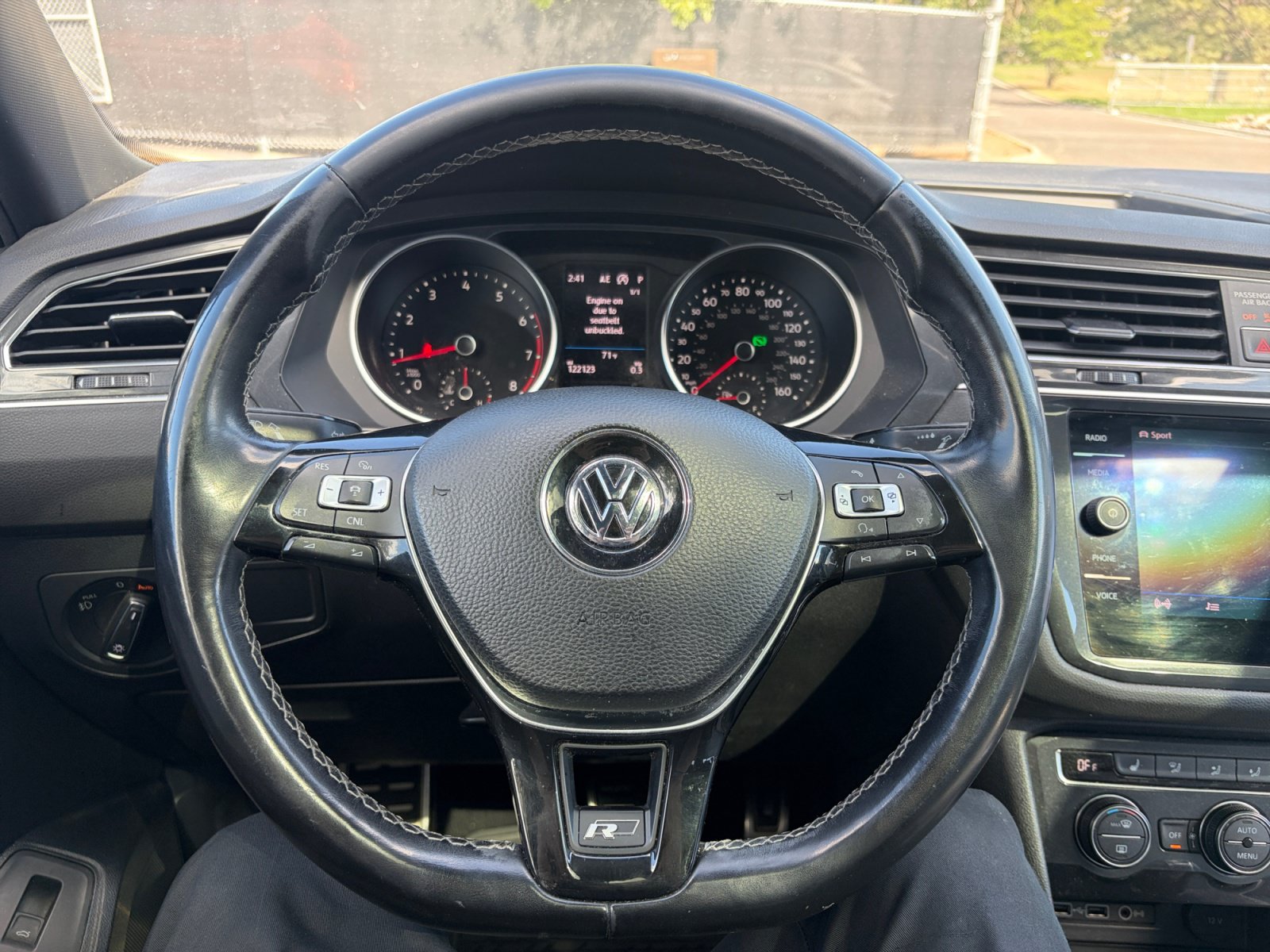 Used 2018 Volkswagen Tiguan SEL w/ R-Line Package AWD/4WD image 20