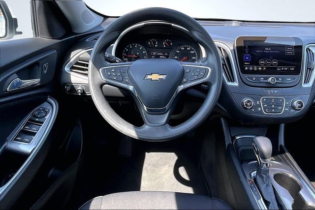 Used 2024 Chevrolet Malibu LT FWD image 8