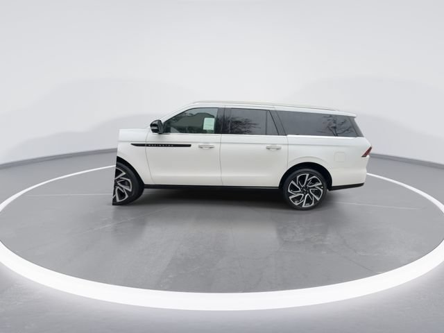 New 2027 Lincoln Navigator L Black Label AWD/4WD image 5
