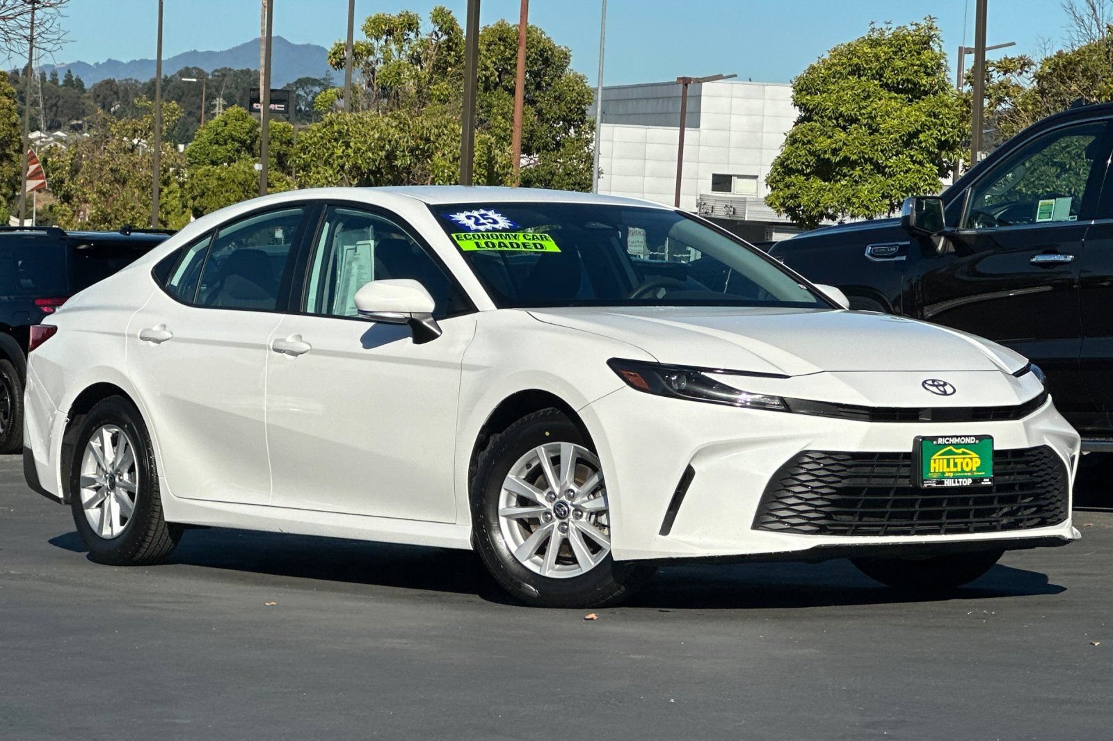Used 2025 Toyota Camry LE FWD image 2