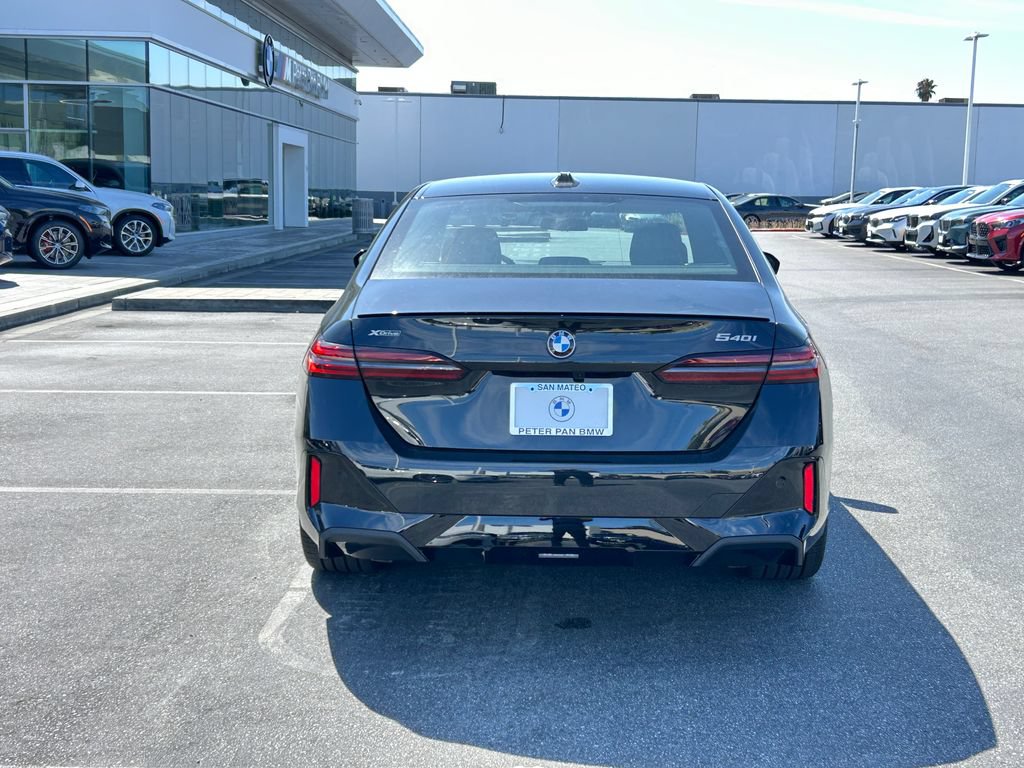 New 2027 BMW 540i xDrive w/ M Sport Package AWD/4WD image 4