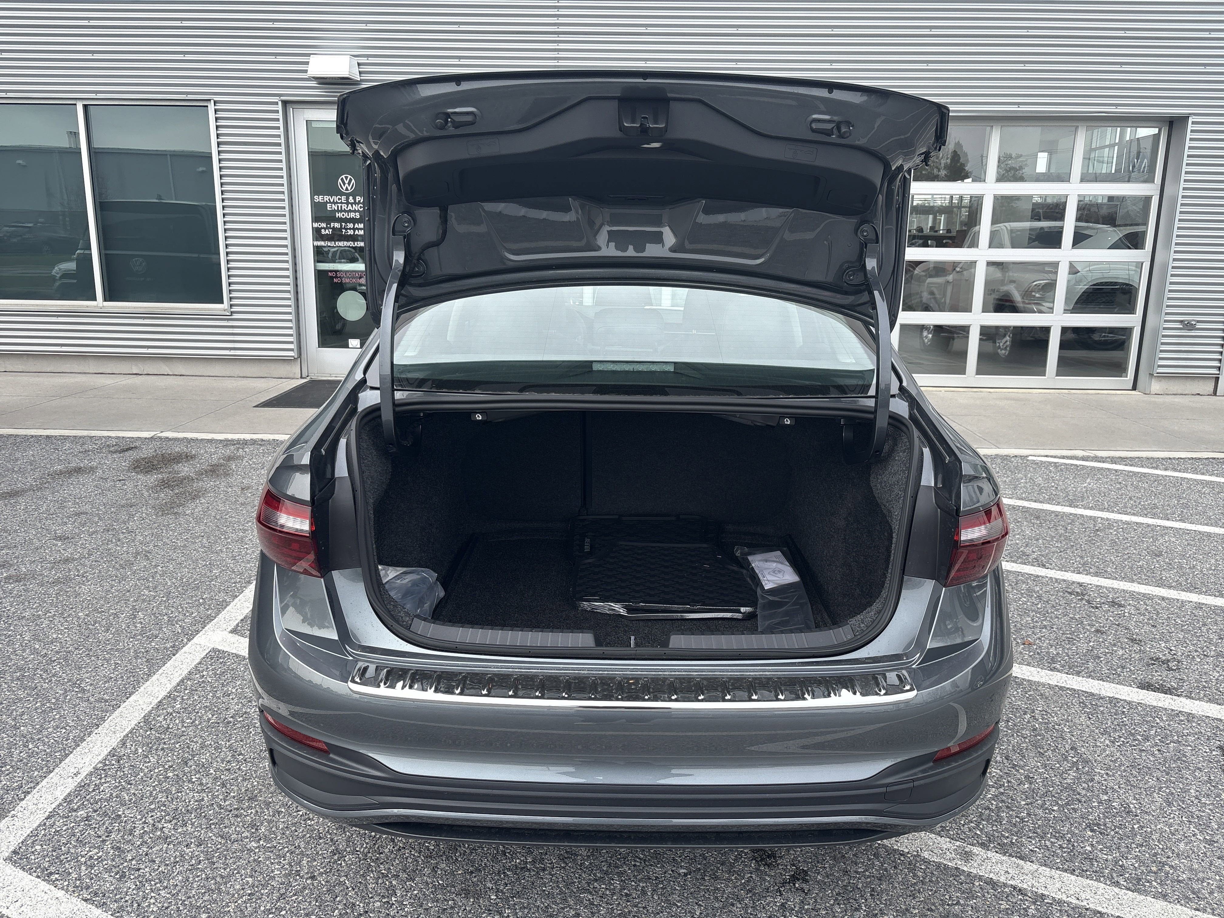 New 2025 Volkswagen Jetta SE image 11