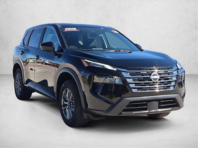 Used 2026 Nissan Rogue SV AWD/4WD image 3