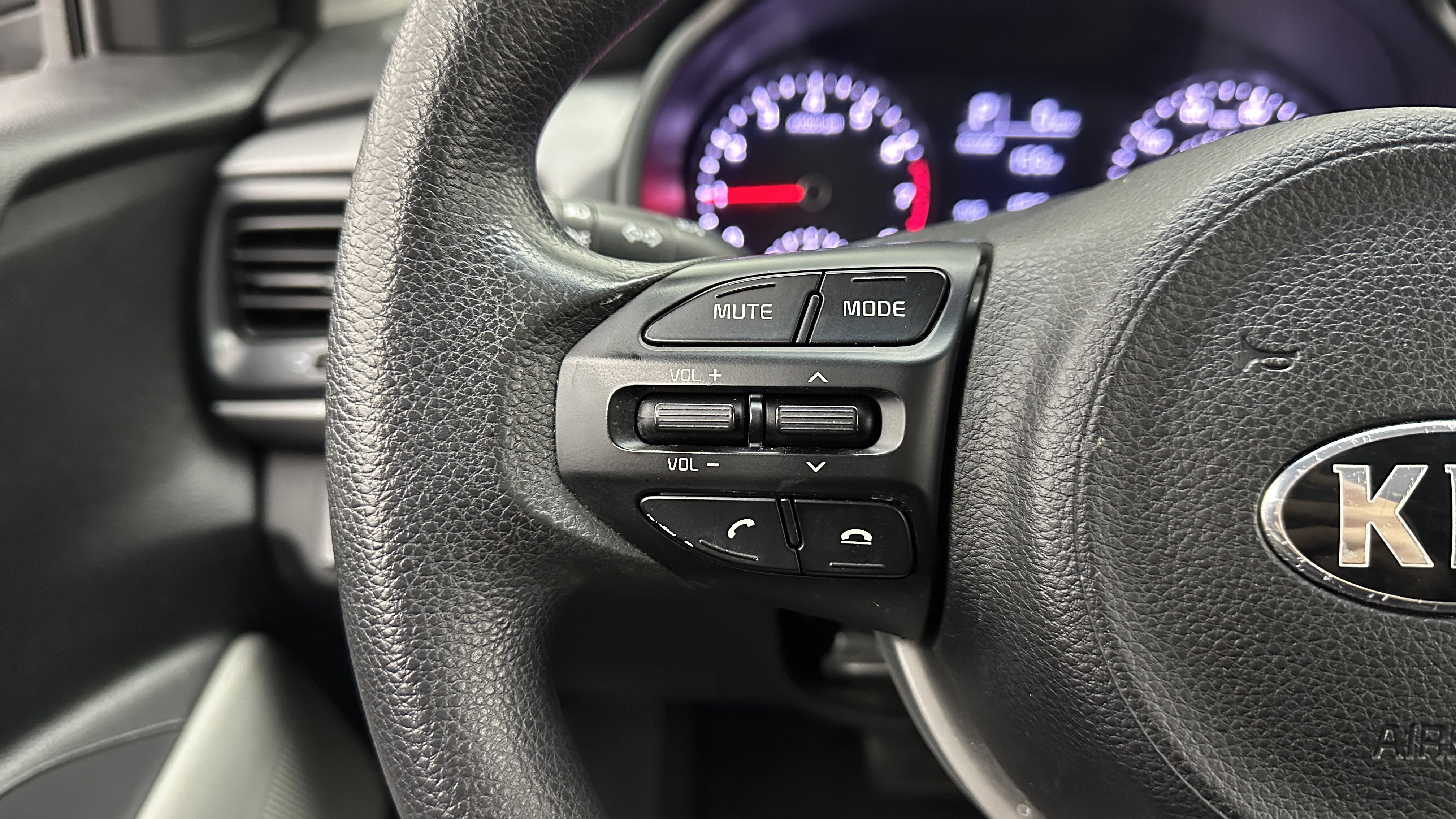 Used 2018 Kia Rio S image 18