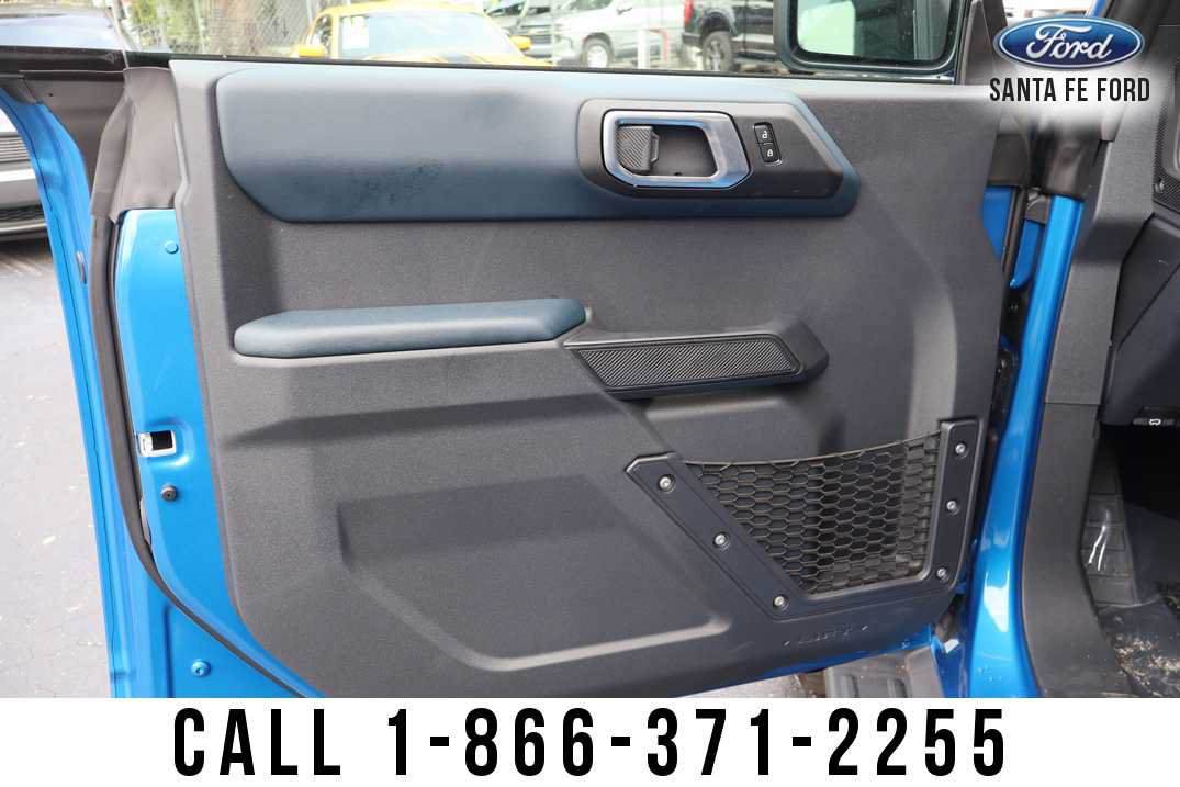 Used 2026 Ford Bronco Heritage Edition AWD/4WD image 13