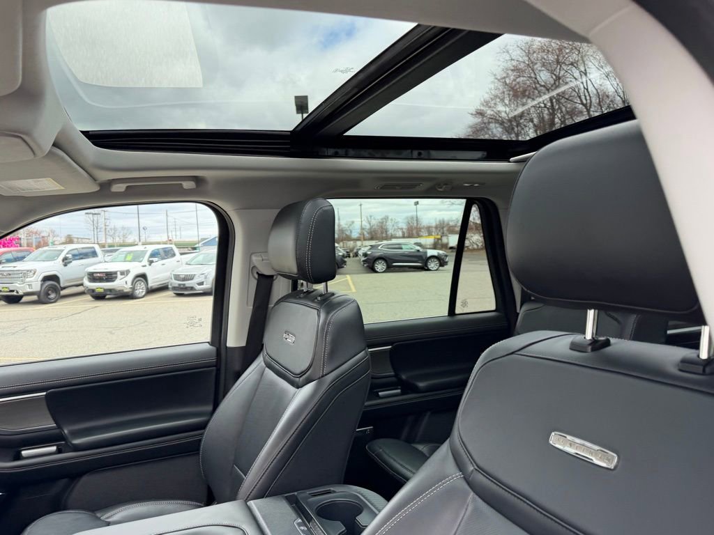Used 2025 Ford Expedition Max Platinum AWD/4WD image 20
