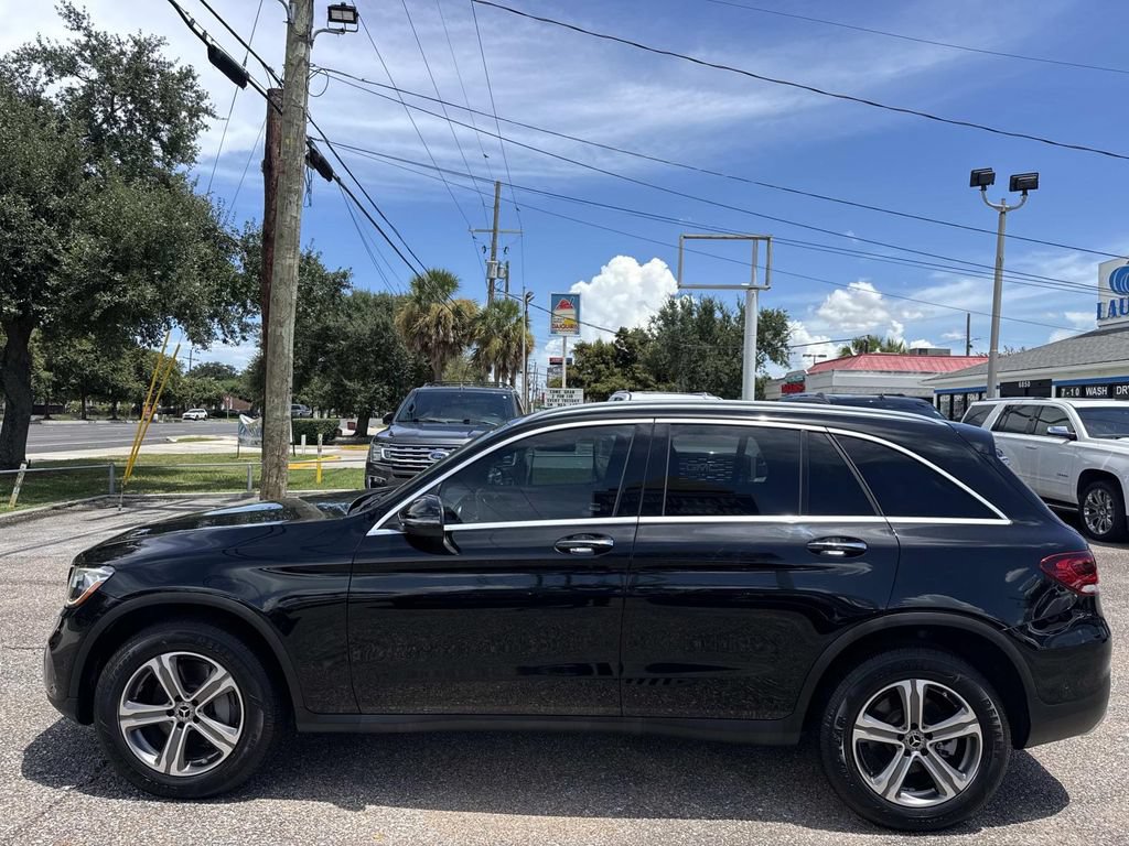 Used 2021 Mercedes-Benz GLC 300 image 4