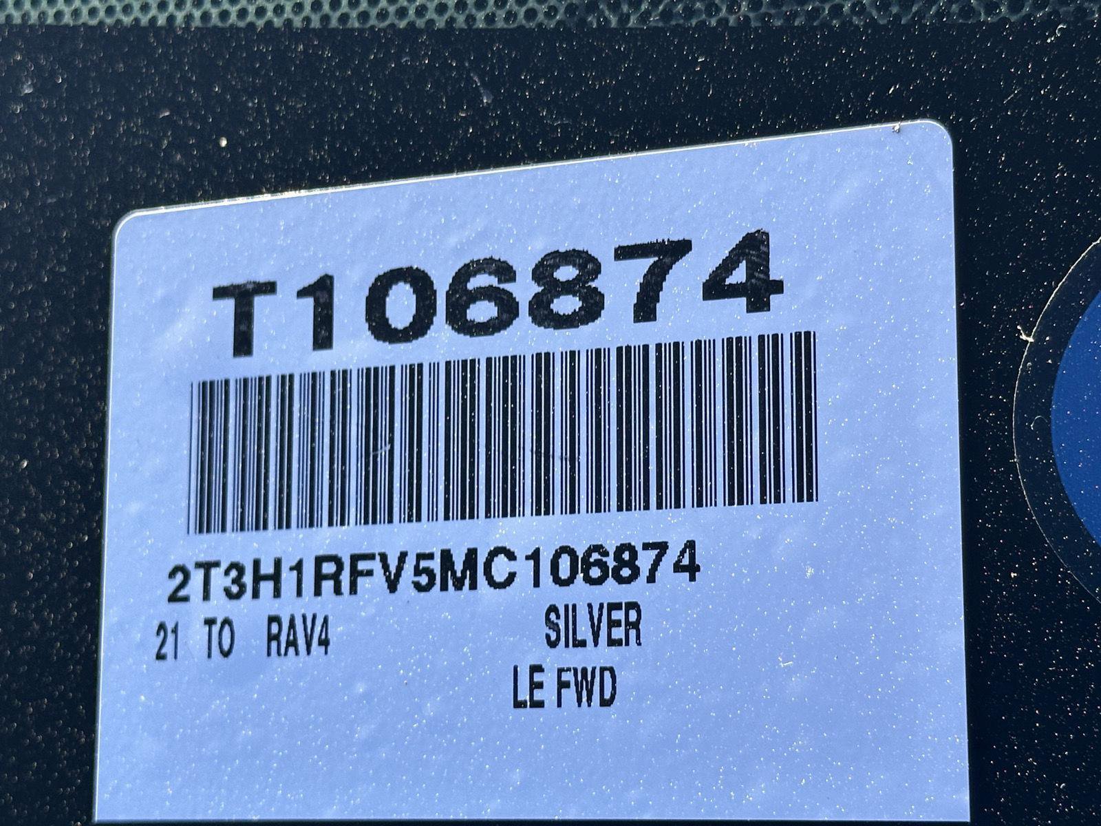 Used 2021 Toyota RAV4 LE image 15