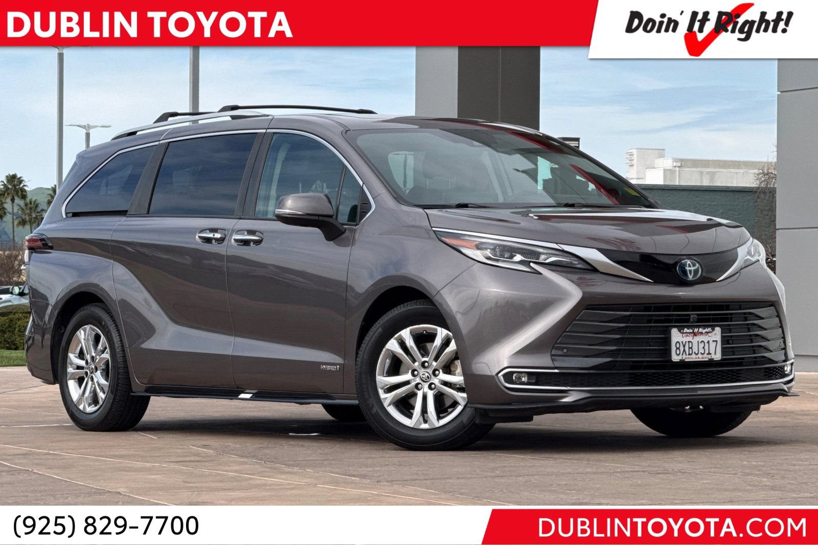 Certified 2021 Toyota Sienna Platinum image 1