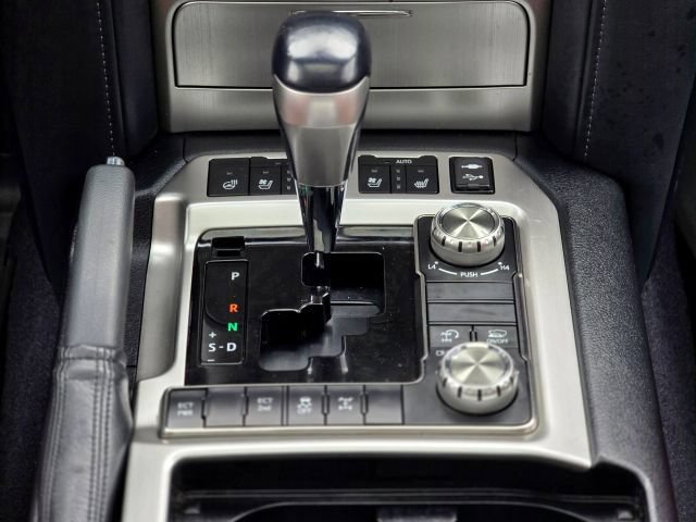 Used 2018 Toyota Land Cruiser w/ Carpet Mat Package AWD/4WD image 21