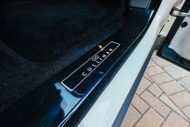 Used 2023 Rolls-Royce Cullinan Black Badge w/ Driver's Package image 84
