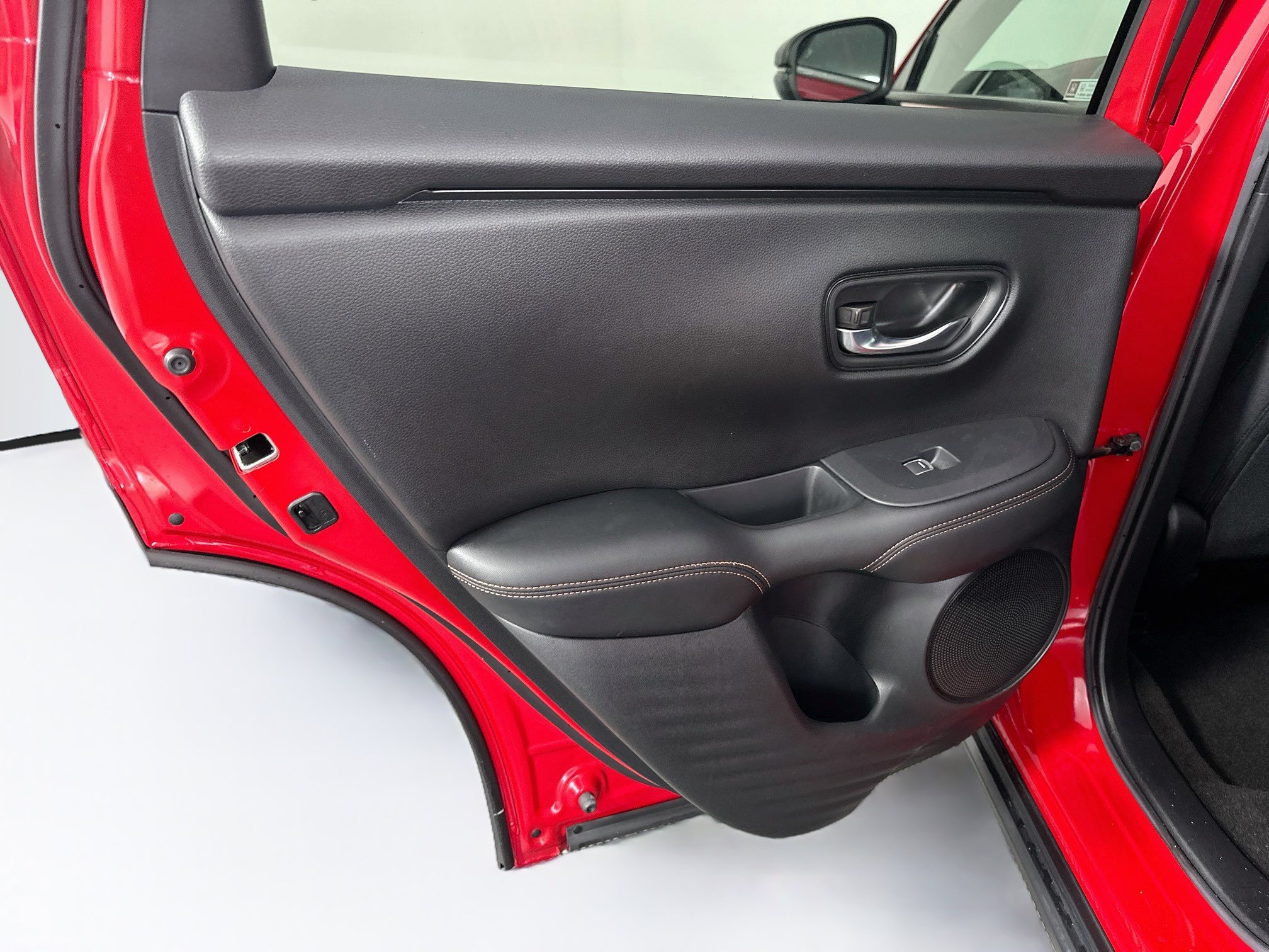 Used 2024 Honda HR-V Sport image 27