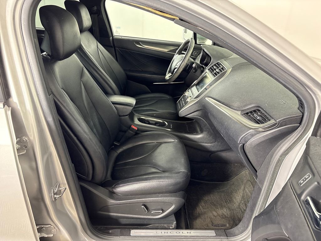 Used 2015 Lincoln MKC FWD image 6