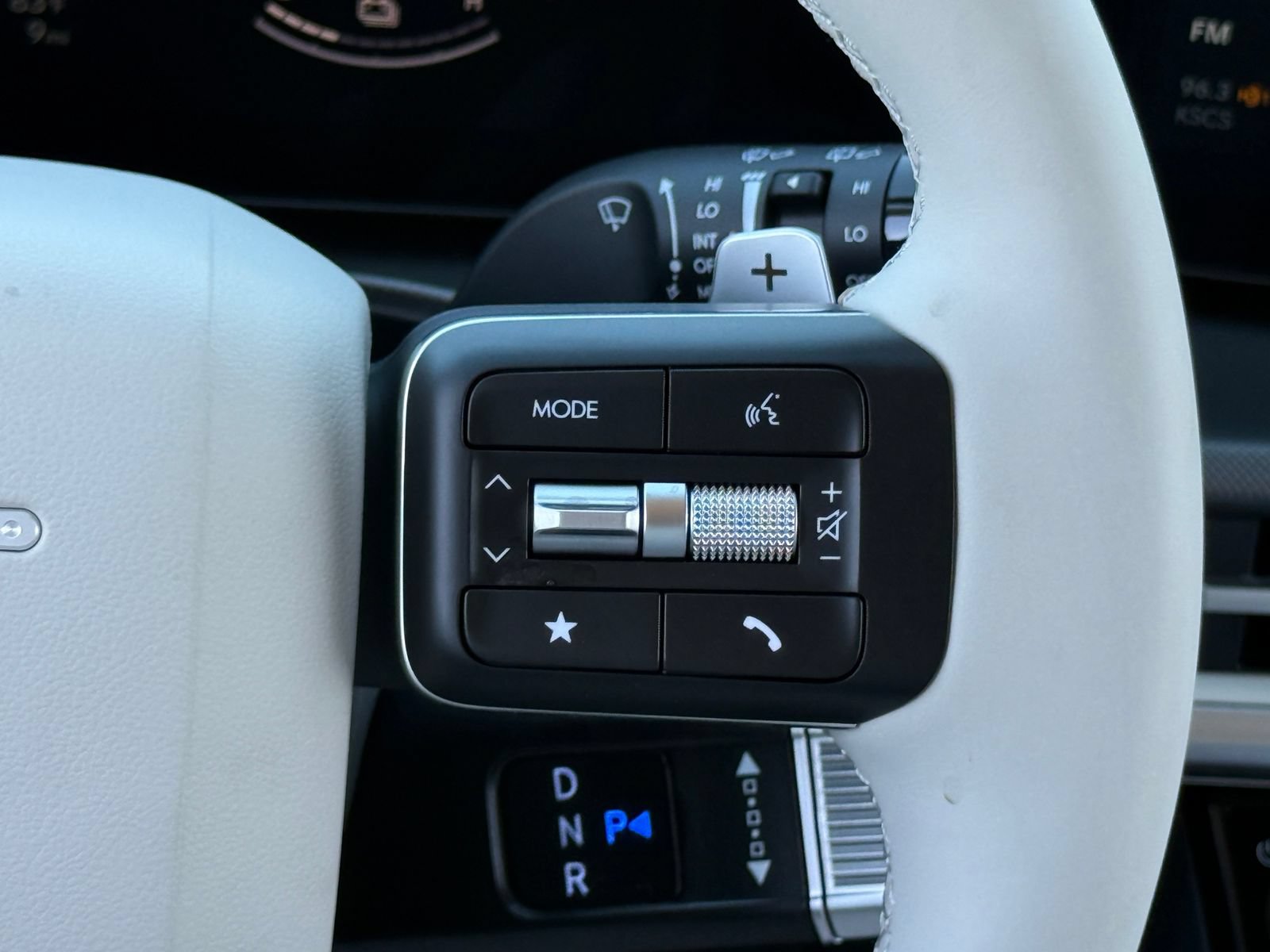 New 2027 Hyundai Santa Fe SE FWD image 16