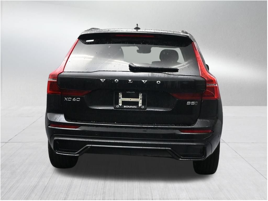 New 2026 Volvo XC60 B5 Plus AWD/4WD image 4