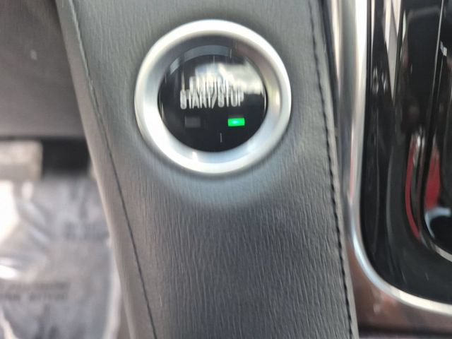 Used 2017 Cadillac Escalade ESV Luxury AWD/4WD image 22