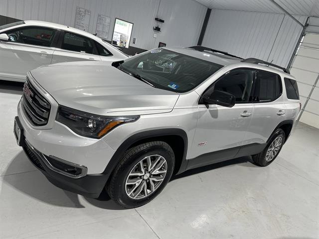 Used 2017 GMC Acadia SLE w/ Driver Alert Package I image 3