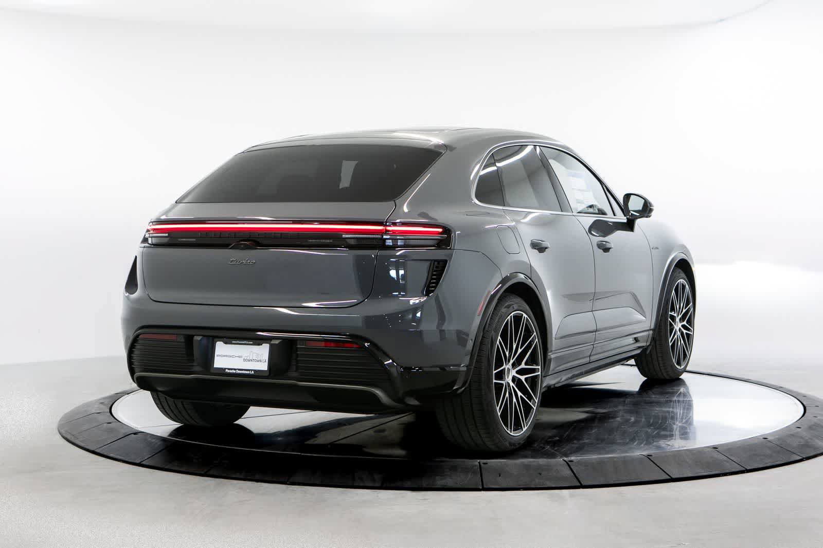New 2026 Porsche Macan Turbo Electric AWD/4WD image 7