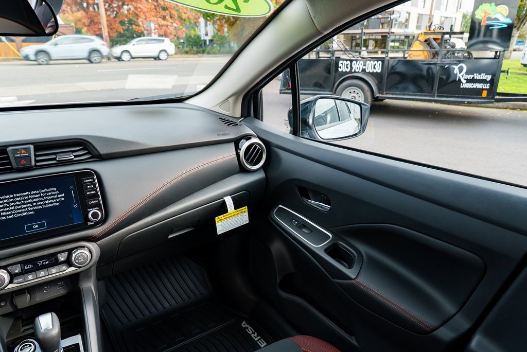 New 2025 Nissan Versa SR w/ Trunk Package image 9