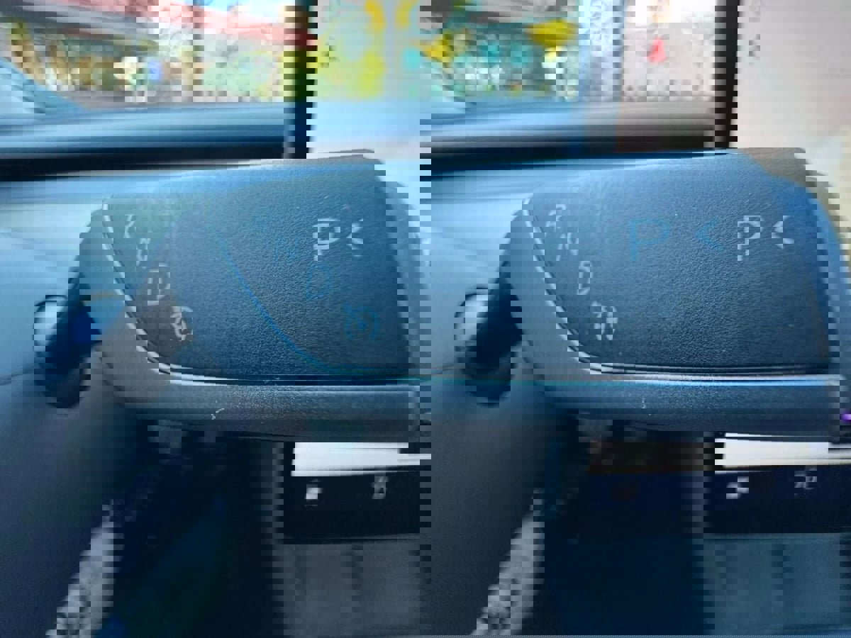 Used 2023 Tesla Model Y Long Range image 46