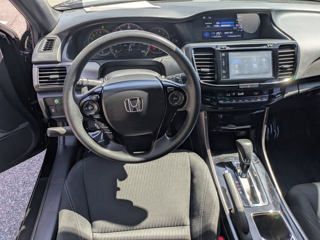 Used 2017 Honda Accord EX image 15