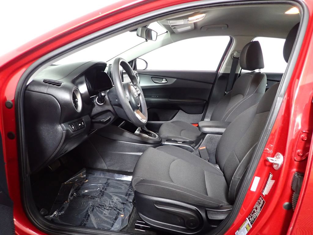 Used 2019 Kia Forte LXS FWD image 24