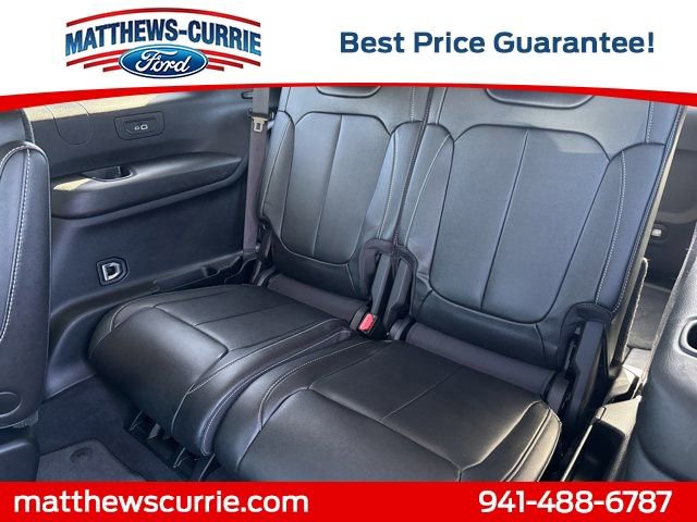 Used 2023 Jeep Grand Cherokee L Limited image 13