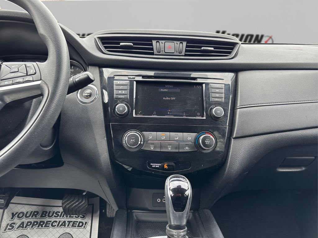 Used 2020 Nissan Rogue SV AWD/4WD image 18