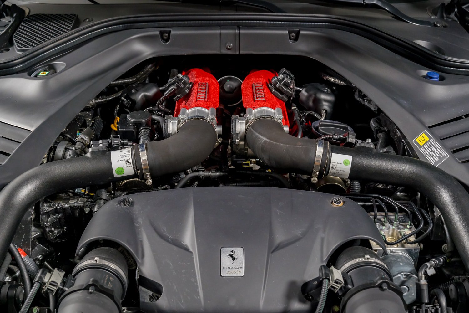 Used 2015 Ferrari California T RWD image 49