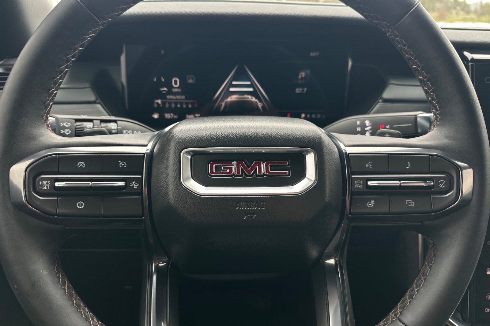 Used 2025 GMC Acadia AT4 w/ LPO, Floor Liner Package image 33