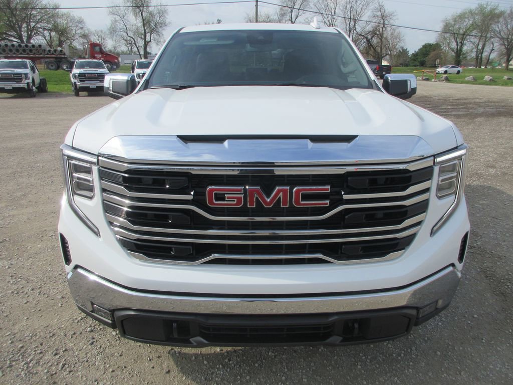 New 2026 GMC Sierra 1500 SLT w/ SLT Premium Package AWD/4WD image 11