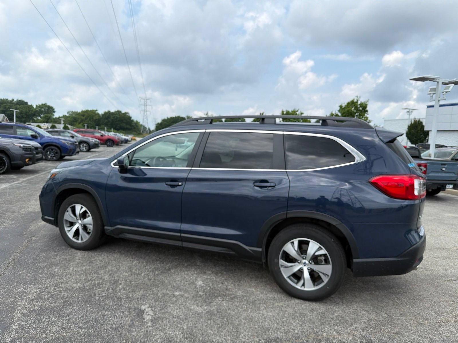 Certified 2025 Subaru Ascent Premium w/ Premium Package AWD/4WD image 22