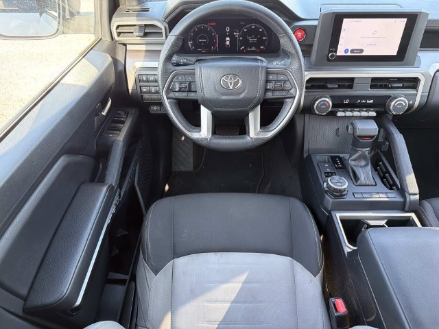 Used 2025 Toyota Tacoma TRD Off-Road AWD/4WD image 18