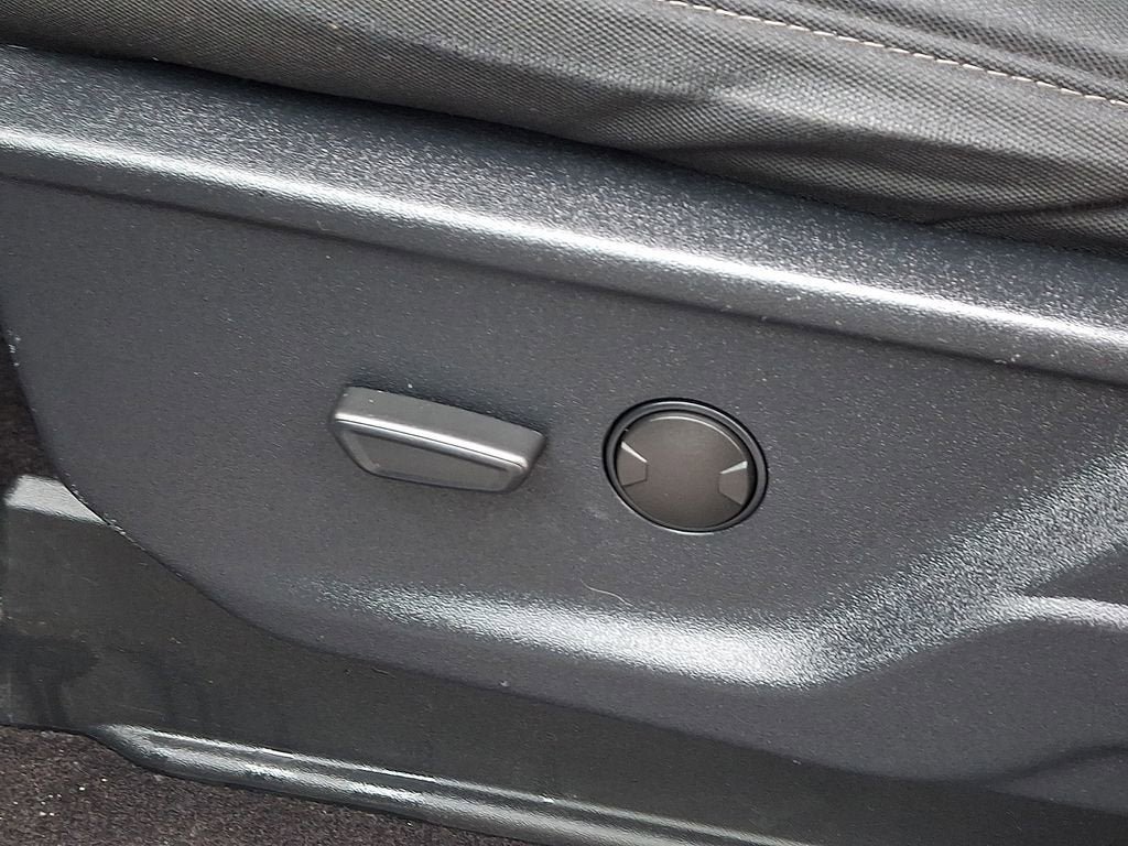 Used 2022 Ford F150 XLT w/ Equipment Group 301A Mid AWD/4WD image 29