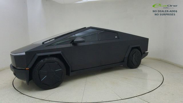Used 2024 Tesla Cybertruck AWD Crew Cab image 61