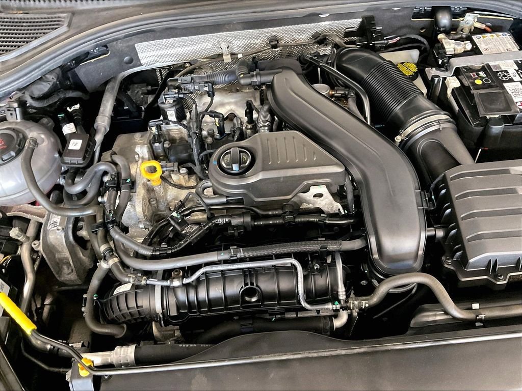 Certified 2024 Volkswagen Jetta SE FWD image 34