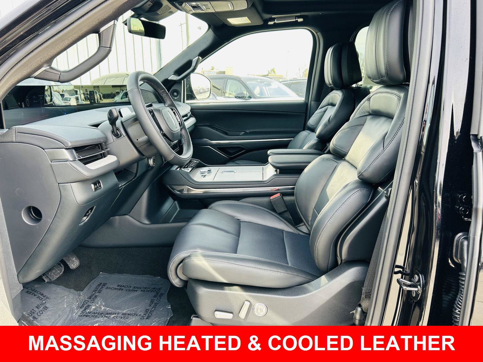 New 2026 Lincoln Navigator Reserve w/ Jet Appearance Package AWD/4WD image 3