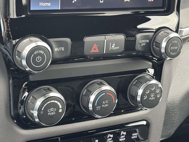 New 2026 RAM 1500 Express AWD/4WD image 24