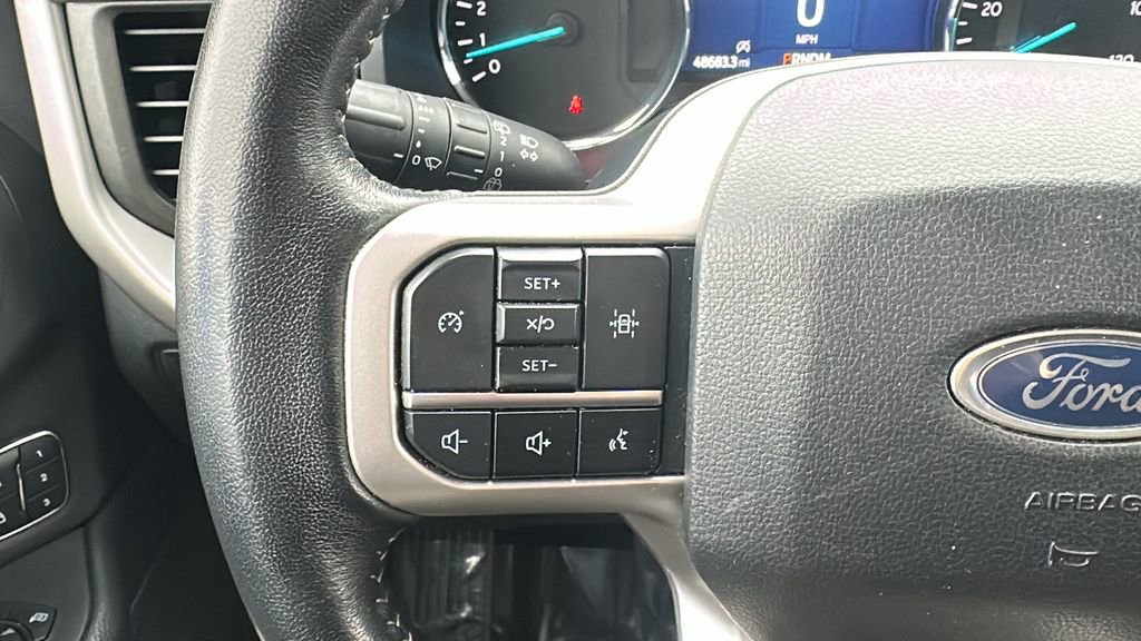 Used 2024 Ford Expedition XLT image 16